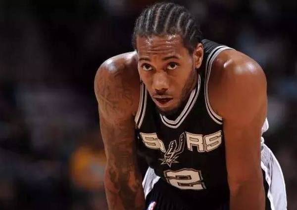 成V形取景 成V形取景