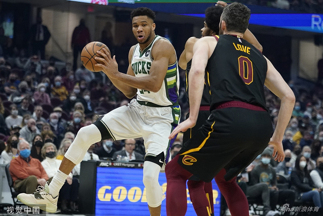 他的持球牵 他的持球牵